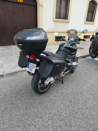BMW R1200R Negra