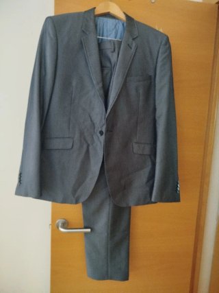 Traje de chaqueta gris