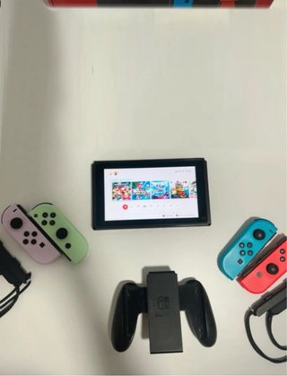 Nintendo Switch V2 + Caja + 4 JoyCon