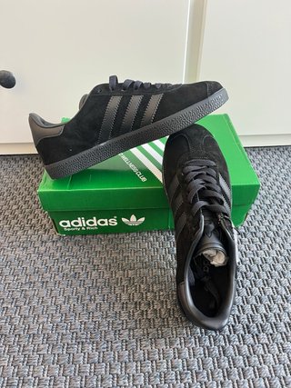 Adidas Gazelle Negras Sin Estrenar Talla 38