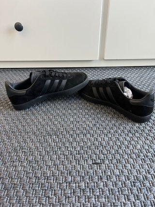 Adidas Gazelle Negras Sin Estrenar Talla 38