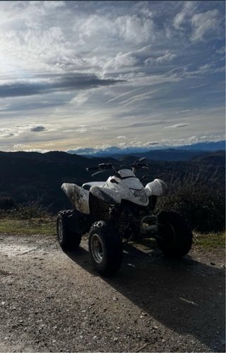 Suzuki LTZ 250cc Blanco