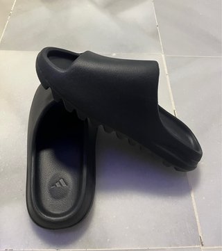 Chanclas Adidas Yeezy Slide Negras