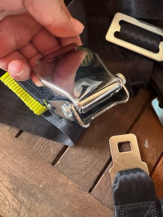 Cinturón de seguridad de avión