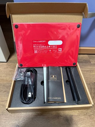 One by Wacom CTL-472 – Tableta gráfica sin usar