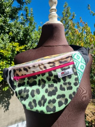 Riñonera leopardo verde menta