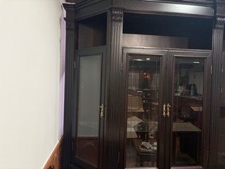 Mueble de salón madera oscura