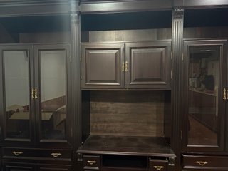 Mueble de salón madera oscura