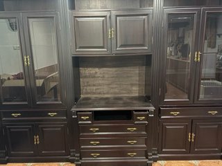 Mueble de salón madera oscura
