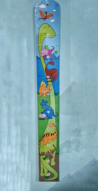 Medidor de altura infantil dinosaurios madera