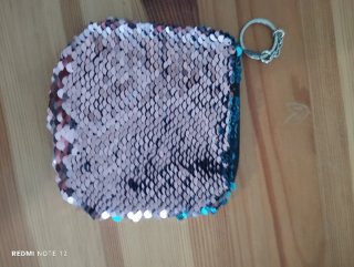 Cartera llavero lentejuelas reversible