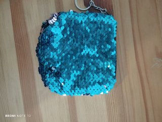 Cartera llavero lentejuelas reversible