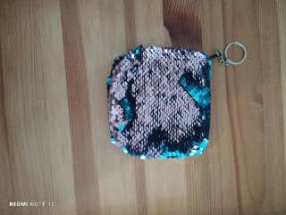 Cartera llavero lentejuelas reversible
