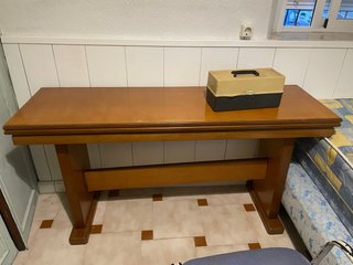 Mesa extensible de madera
