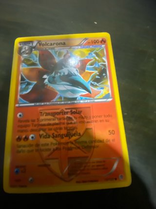 Carta Pokémon Volcarona 100 HP