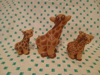 Giraffa piccola coppia grande thun
