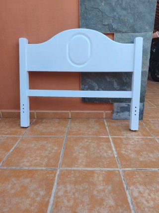 2 Cabezales de cama de madera blanco