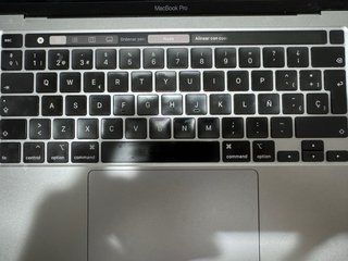 MacBook Pro Touch Bar i5 16GB RAM