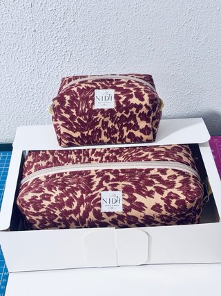 Set de neceseres NIDi hechos a mano