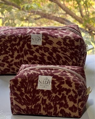 Set de neceseres NIDi hechos a mano