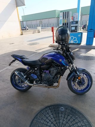 Yamaha MT-07 Naked Azul/Negro