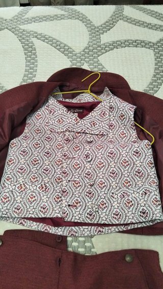 Traje de fallero rojo