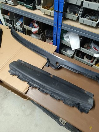 Proteção inferior radiador Peugeot 106 GTI/XSI