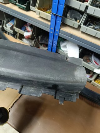 Proteção inferior radiador Peugeot 106 GTI/XSI
