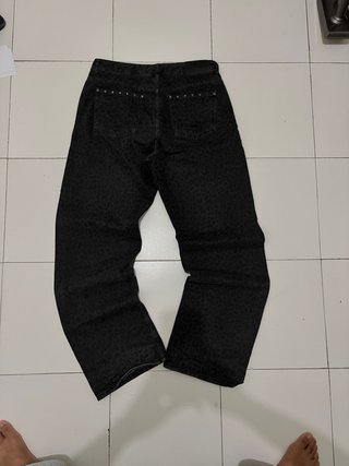Pantalón estampado cheetah negro