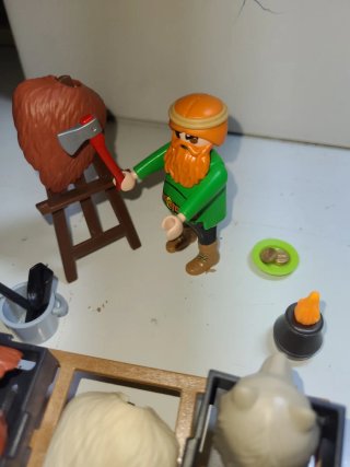 Lote 48.  Playmobil Curtidor Pieles