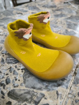 Zapatillas de bebé con estampado de oso