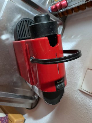 Cafetera Nespresso Roja