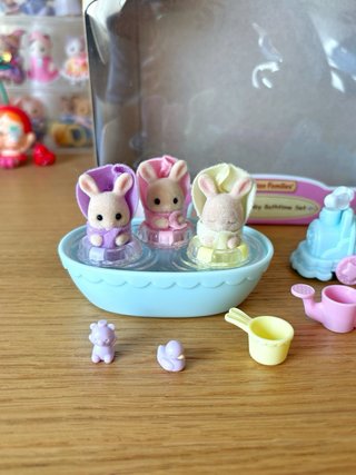Sylvanian Families Bebés Baño Triple