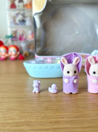 Sylvanian Families Bebés Baño Triple