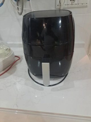 Freidora de aire negra