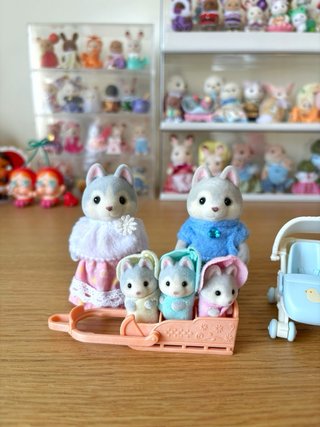 Sylvanian Families Cuna Bebés y Figuras