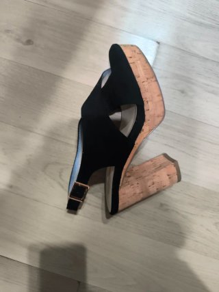 Sandalias negras tacón ancho