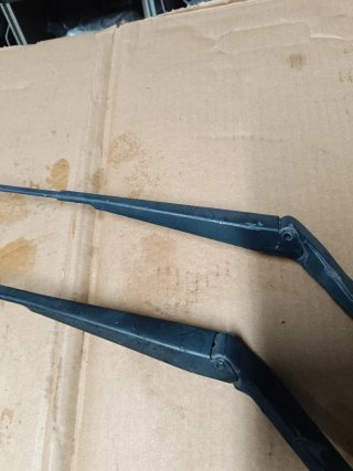 Par de Escovas dianteiras Peugeot 106 GTI/XSI