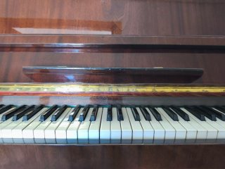 Piano vertical ACCORD URSS