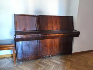 Piano vertical ACCORD URSS