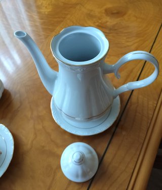 Juego de café nuevo filo dorado