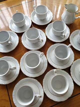 Juego de café nuevo filo dorado