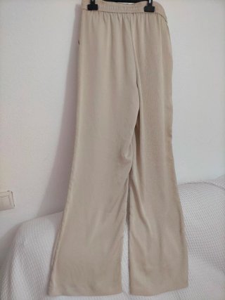 Pantalones palazzo Kiabi beige Talla L