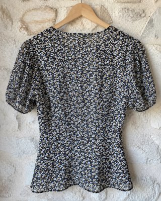 Blusa Topshop floral manga corta
