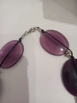Collar largo óvalos gris y morado