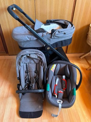 Silla de paseo Cybex con capazo y silla coche