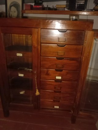 Mueble Cajonera Madera y Cristal
