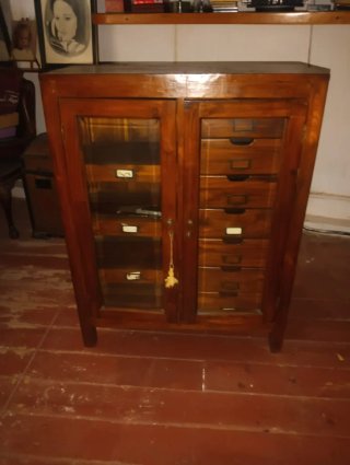 Mueble Cajonera Madera y Cristal