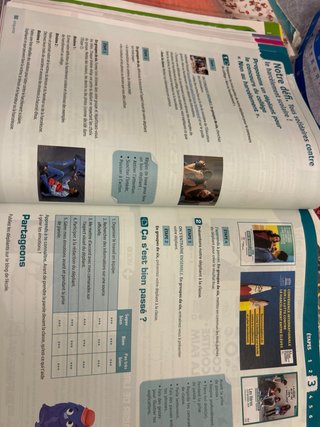 Français A1-A2. 2 Secundaria. Adomania, extra f...