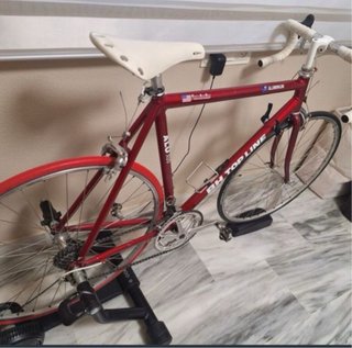 rodillo Bkool + Bicicleta de carretera BH Top Line